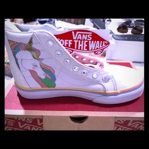 Girls Sk8-Hi ZIP Vans  White/Unicorn design New